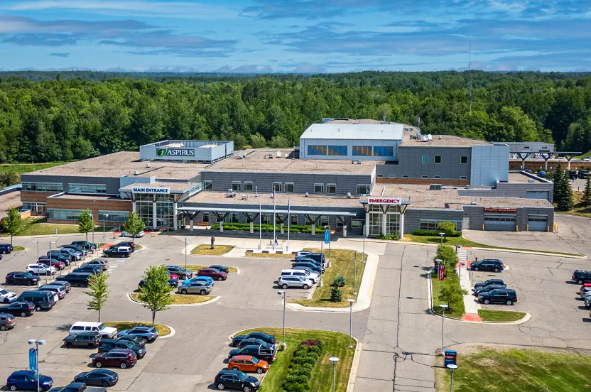 View of Aspirus Rhinelander campus building